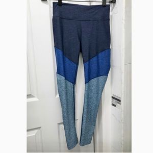 Outdoor Voices 7/8 leggings small tri tone